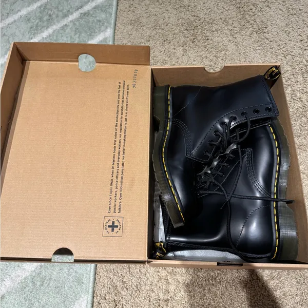 Dr. Martens Lace Up boots - Image 5