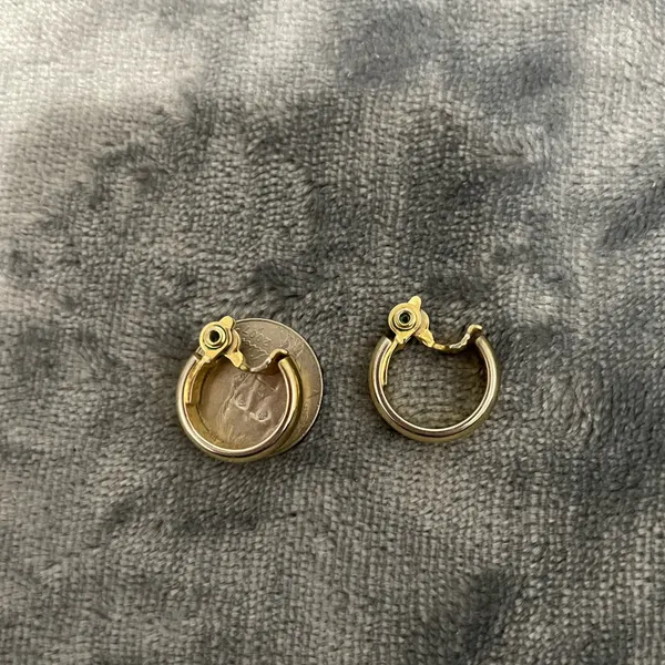 Vintage 80’s Gold and Silver Sided Clip-on Earrings - Image 3