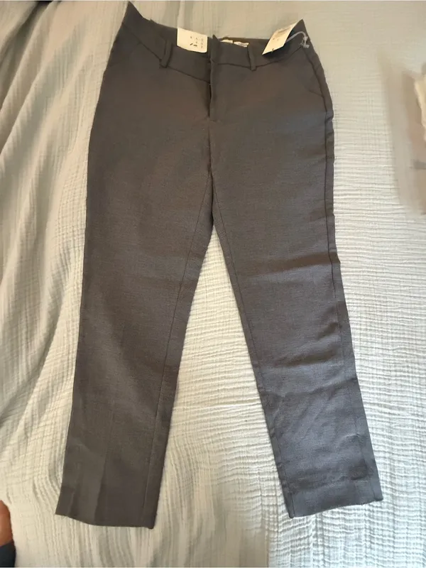 A New Day Slim Ankle Pants in Gray - NWT - Image 4