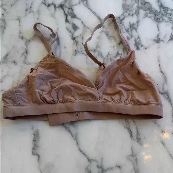 NWOT Quince Second Skin Crossover Bralette (2-pack) in Mocha Nude Sz M - Image 3