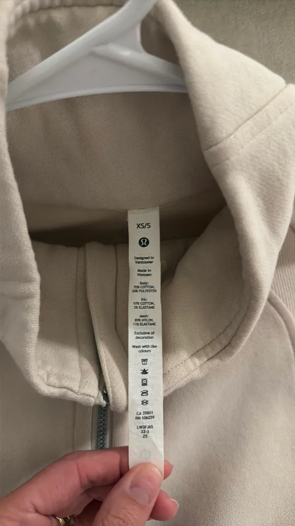 Lululemon Scuba Half-Zip XS/S - Image 2