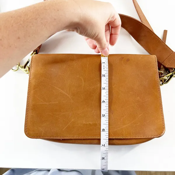 Madewell The Convertible Flap Leather Crossbody Bag Brown - Image 8