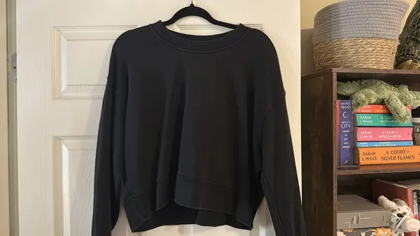 Lululemon Cropped Sweatshirt Crew - Image 2