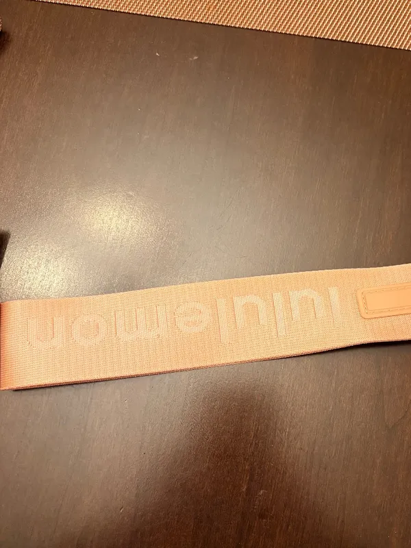 Lululemon Never Lost Keychain Wordmark - Image 2