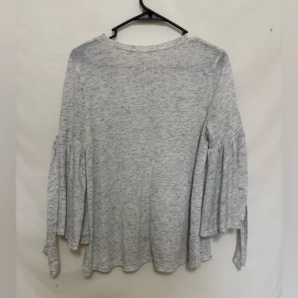 Altar’d State Gray‎ Flutter Sleeve Blouse Size Medium - Image 6