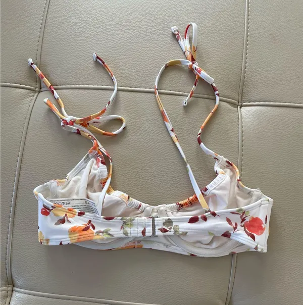 Abercrombie & Fitch floral bikini top - Image 3