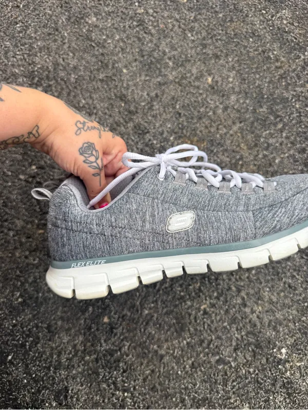 Skechers Synergy 3.0 Gray Memory Foam Sneakers Women’s Size 10 - Image 9