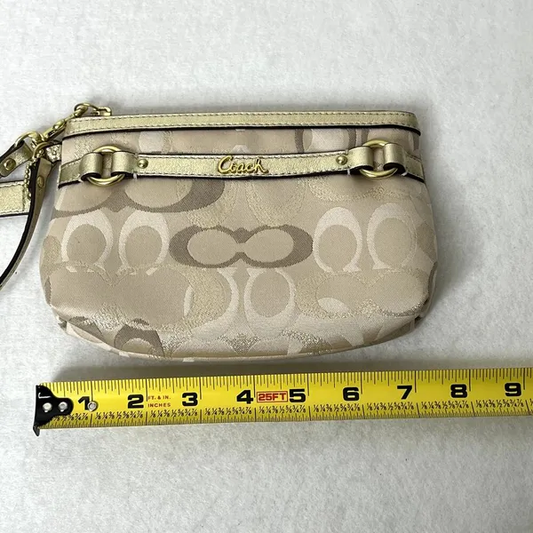 Coach Metallic Gold Logo Clutch Bag - Image 5