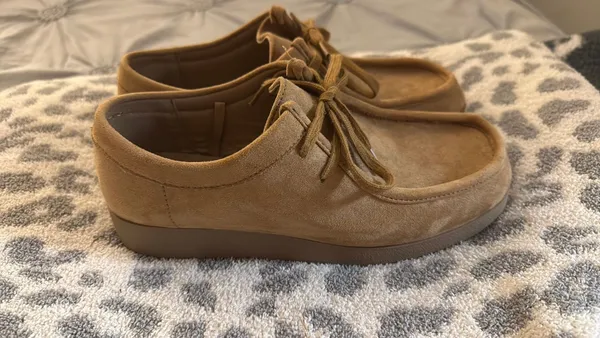 Old Navy Shoes Women’s - Image 3