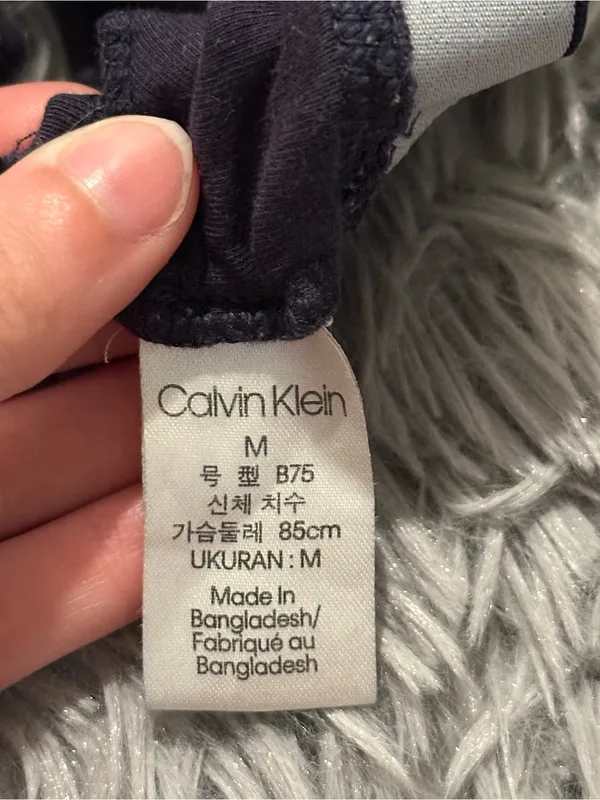 Calvin Klein Bralette navy blue and white size medium 34B loungewear athleisure - Image 4