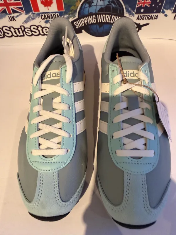 Women’s Adidas Runvista size 7.5w - Image 5