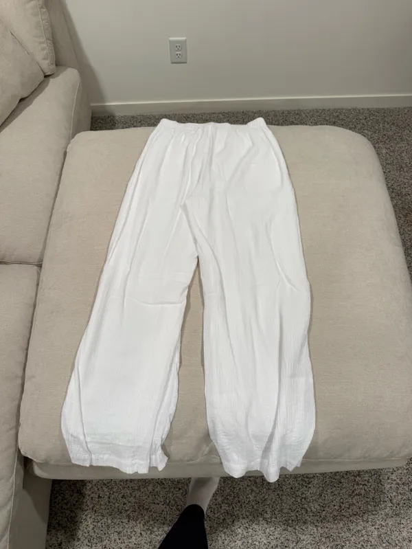 Abercrombie White Pants - Image 4