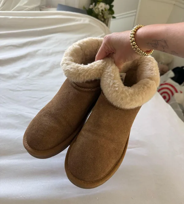 Cozy Mini Boots Brown Size 11 - Image 2