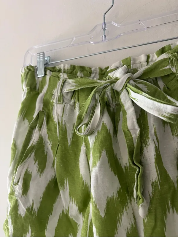 Anthropologie Green Linen Breezy‎ Paperbag Shorts - Image 3