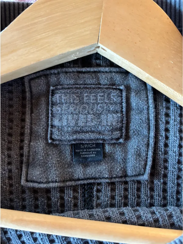 American eagle sweater - Image 3