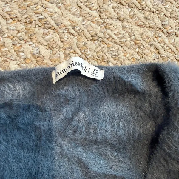 Abercrombie & Fitch Fuzzy Cardigan Sweater Charcoal Gray V‎ Neck Button Front XS - Image 3