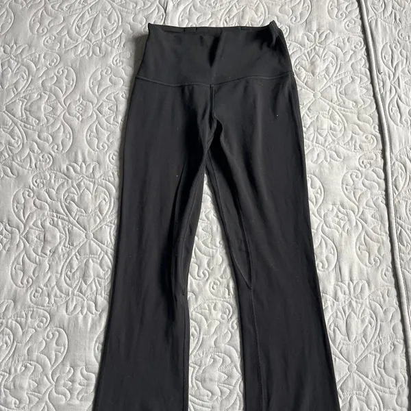 Lululemon mini chic flares size 4 - Image 2