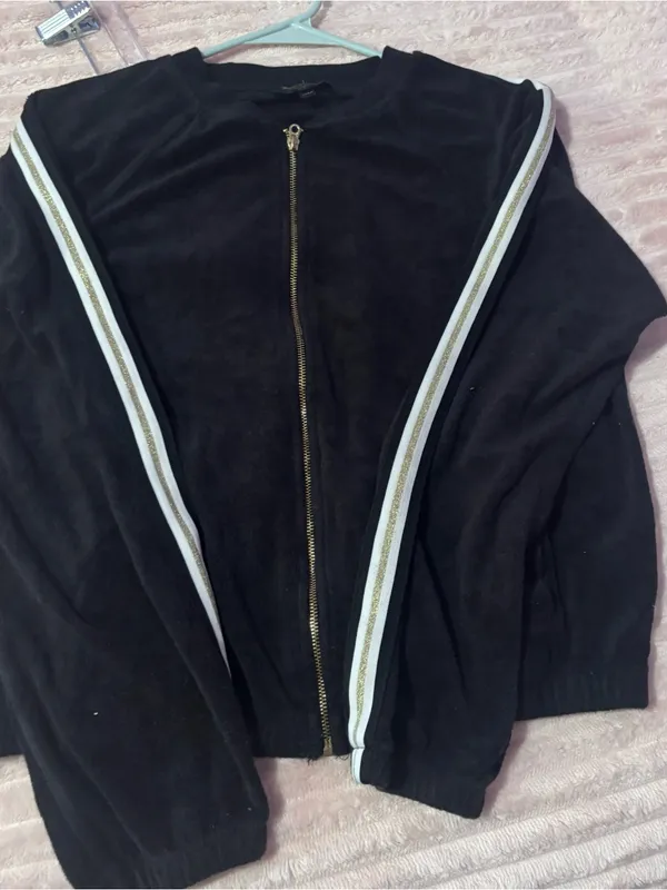 Juicy Couture (Black Label)Black Zip-Front Jacket with Stripe Detail - Image 4