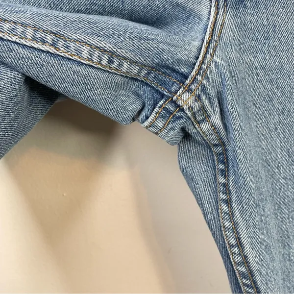 Vintage Levis 550 Relaxed Tapered Jeans Y2K High Waist women 10 28 long tall - Image 4