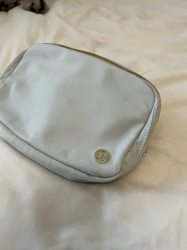 Lululemon Belt Everywhere Bag - Image 2