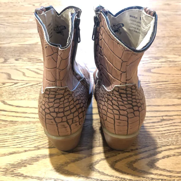 Freebird Miramar Boot Croc Embossed Pink - Image 3