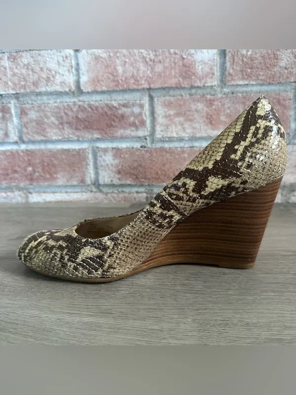 Coach Snakeskin Wedges Heels Loise Women’s 8.5 Tan Y2K Bratz 8 1/2 Animal Print - Image 4