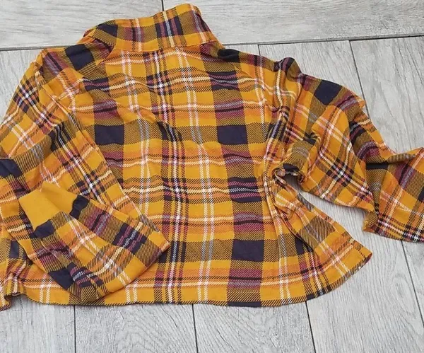 Urban outfitters cropped plaid shirt sz l - Image 8
