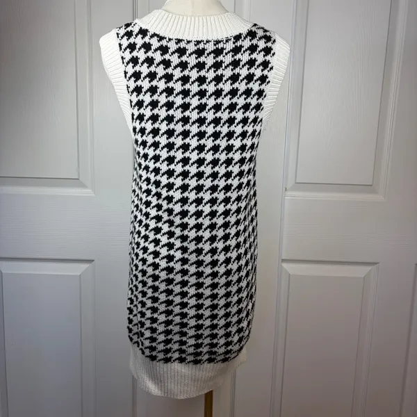 Abercrombie and fitch sleeveless mini sweater dress - Image 3