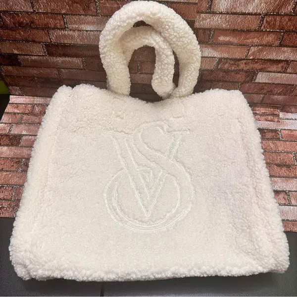 Victorias Secret Ivory VS Logo Sherpa Tote Bag - Image 7