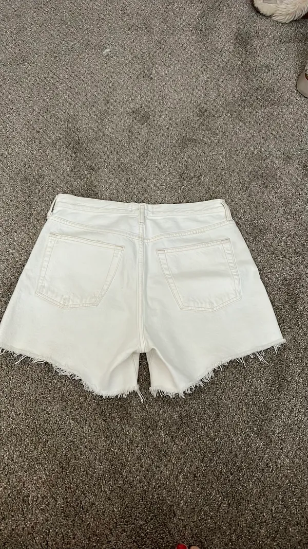 AGOLDE Parker Long White Shorts - Image 3