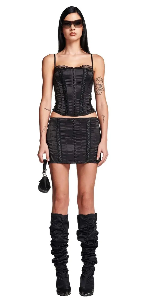 I am gia Corset - Image 2