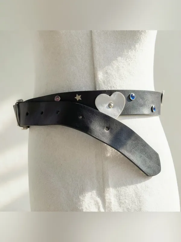 Y2K 2000s style Black leather belt with silver studs and heart buckle - Image 2