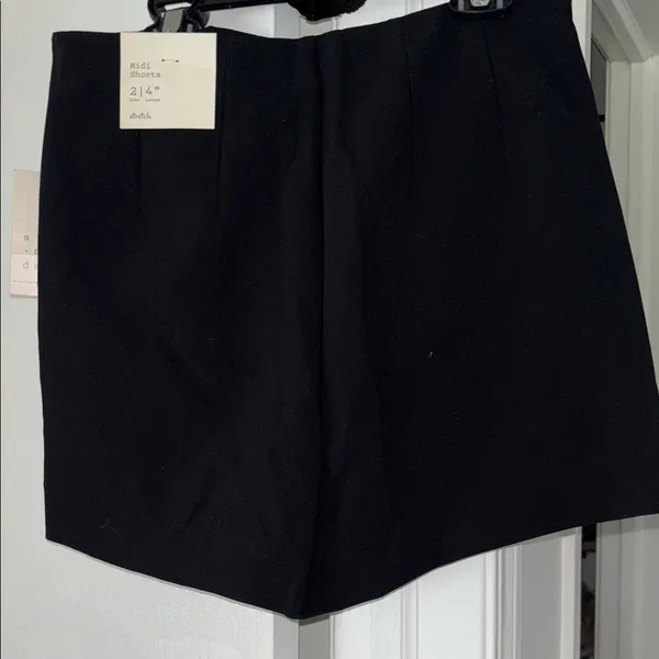 A New Day Black High Rise Tailored Shorts Size 2 NWT - Image 4