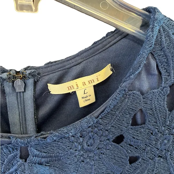 Miami Lace Dress size L - Image 3