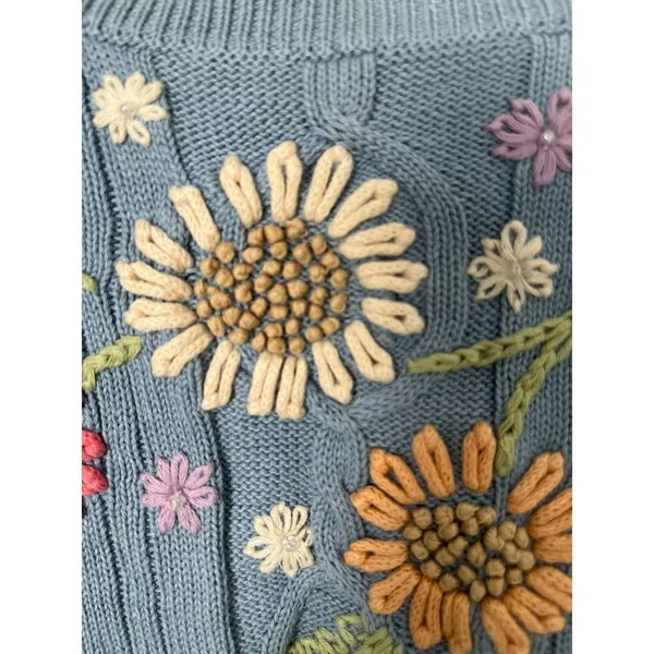 VTG Alfred Dunner Embroidered Floral Beaded Pastel Blue Pullover PS - Image 2