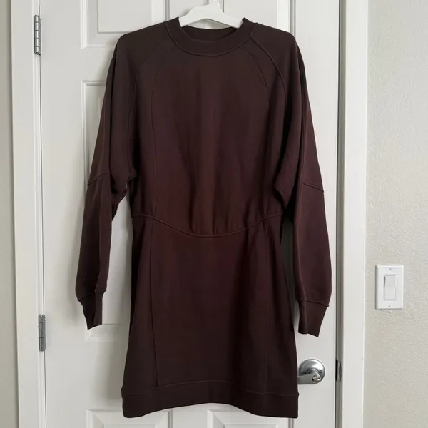 lululemon Scuba Long-Sleeve Dress Size 10 Espresso Brown Fleece Sweatshirt NWOT - Image 2