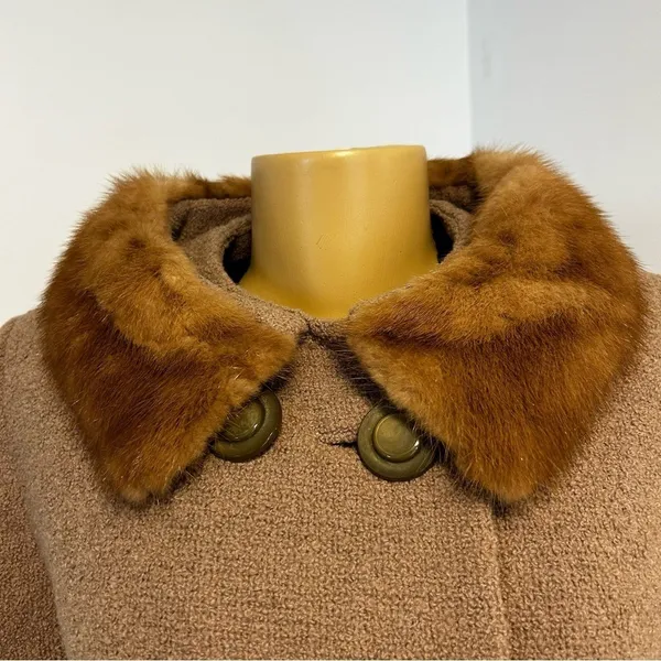 Vintage Double Breasted Wool Coat Real Fur Collar Camel Tan Textured 60s Retro‎ - Image 3