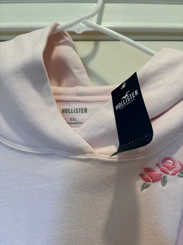 Hollister Sweatshirt - Image 5