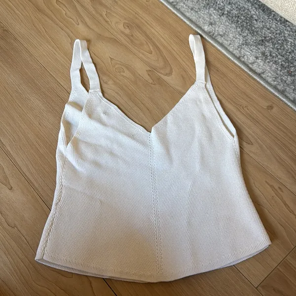 Meshki Alisha Ribbed Crop Top - Image 2