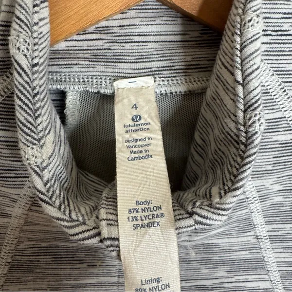 Lululemon ladies athletic wear Gray Full-Zip define Jacket SZ 4 gym working‎ out - Image 6
