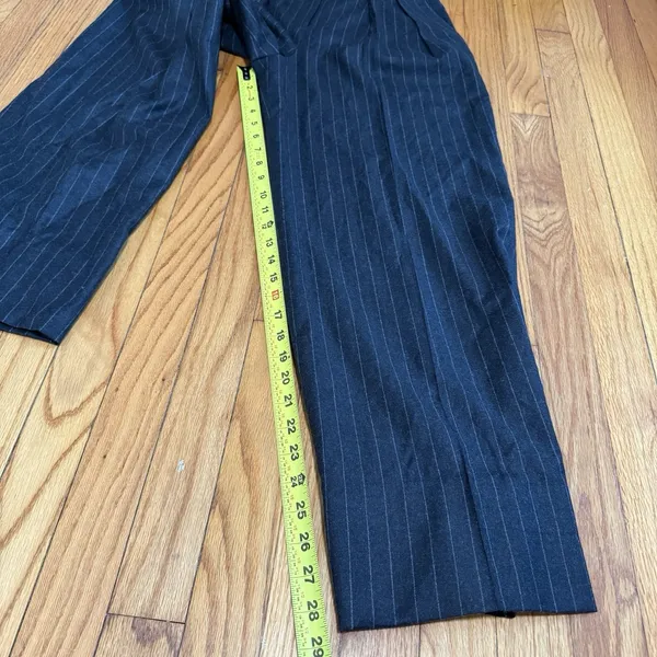 Theory‎ Double Pleat Wide-Leg Pant in Gray Pinstripe Wool Flannel Size 00 - Image 8