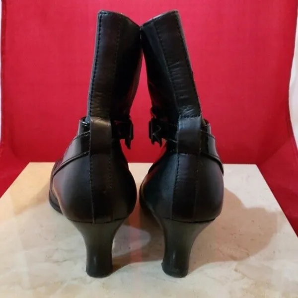 Kenneth Cole Reaction Women's Black Leather Upper Boots Size 7 - Image 5