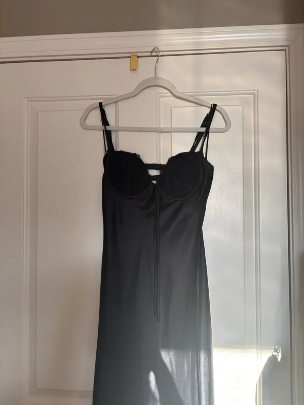 Princess Polly Black Maci Dress with Lace Detail - Image 5