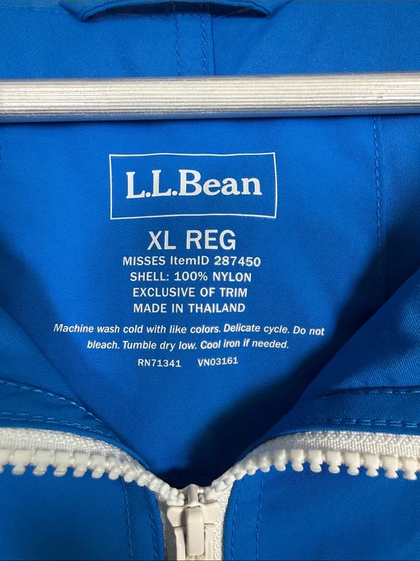 L.L. Bean Women’s Lightweight Blue Hooded Zip Front Jacket W2504 Sz XL - Image 2