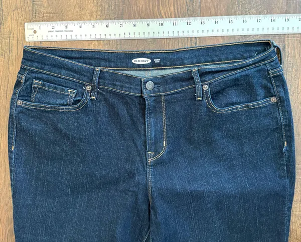 OLD NAVY Curvy Skinny blue jeans, plus size 14 - Image 5