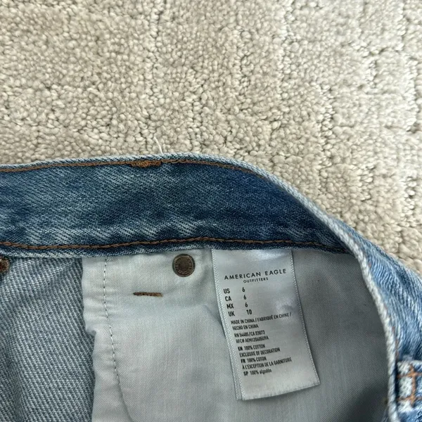 American Eagle “mom shorts” denim Jean cuffed high rise waist medium wash - Image 7