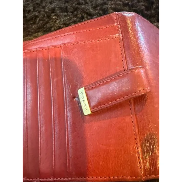 COACH red leather bifold wallet - Image 3
