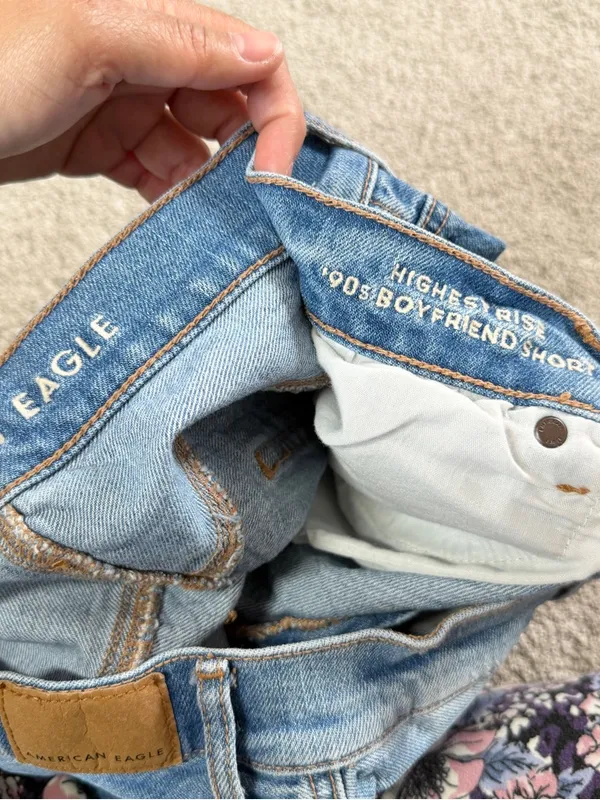 American Eagle Women’s Highest Rise ‘90 Boyfriend Shorts 3” Distressed 12 - Image 6