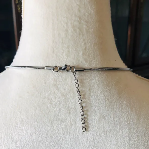 Vintage tapered baguette cubic zirconia 925 cross pendant on chain - Image 7