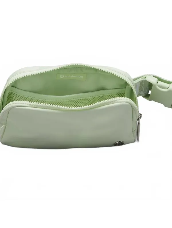 Lululemon Everywhere Belt Bag LU9AYNS Kohlrabi Green White NWT - Image 3
